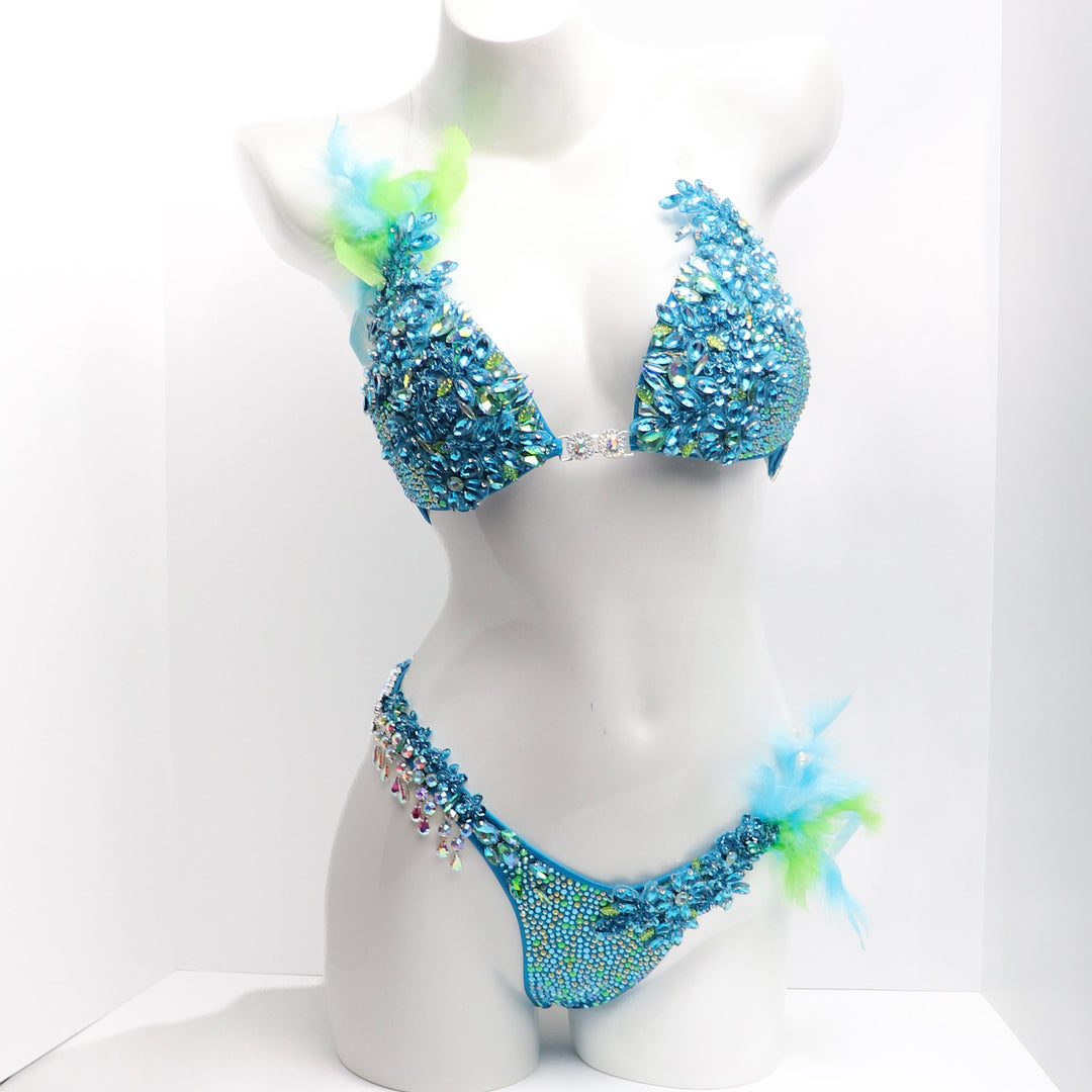 QS ST: Turquoise Feathered Your Couture Medium Molded/Brazilian.