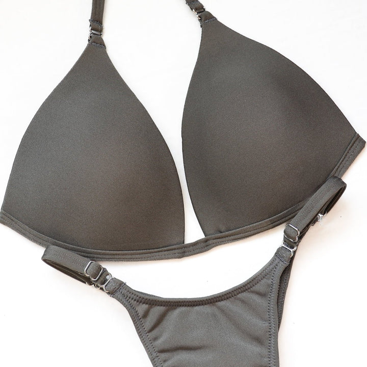 QS ST: Matte Gray Posing Practice Suit. Medium Molded/Pro.