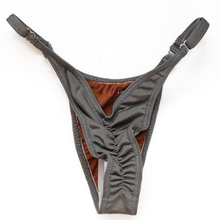QS ST: Matte Gray Posing Practice Suit. Medium Molded/Pro.