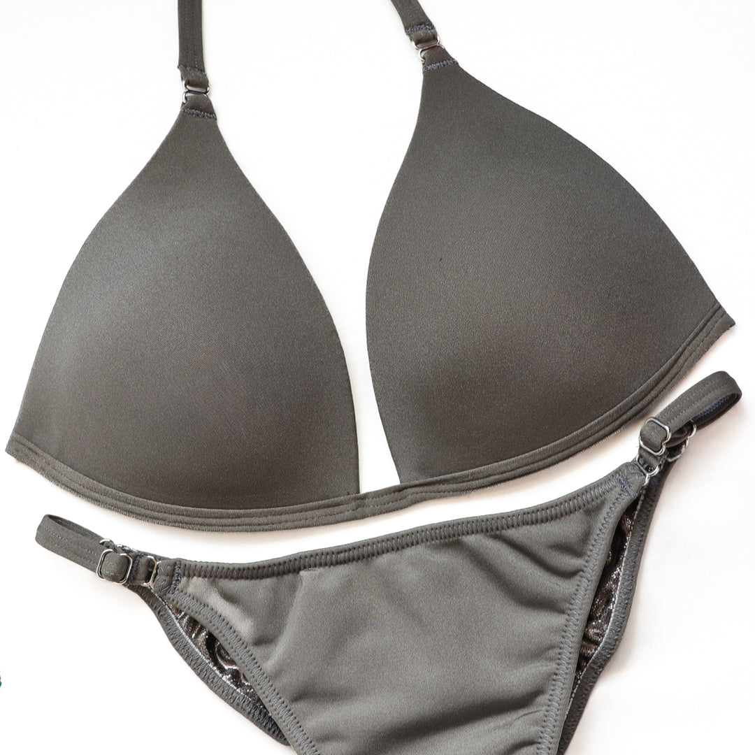 QS ST: Matte Gray Fit Model Suit. Medium Molded/Fit Model 1.