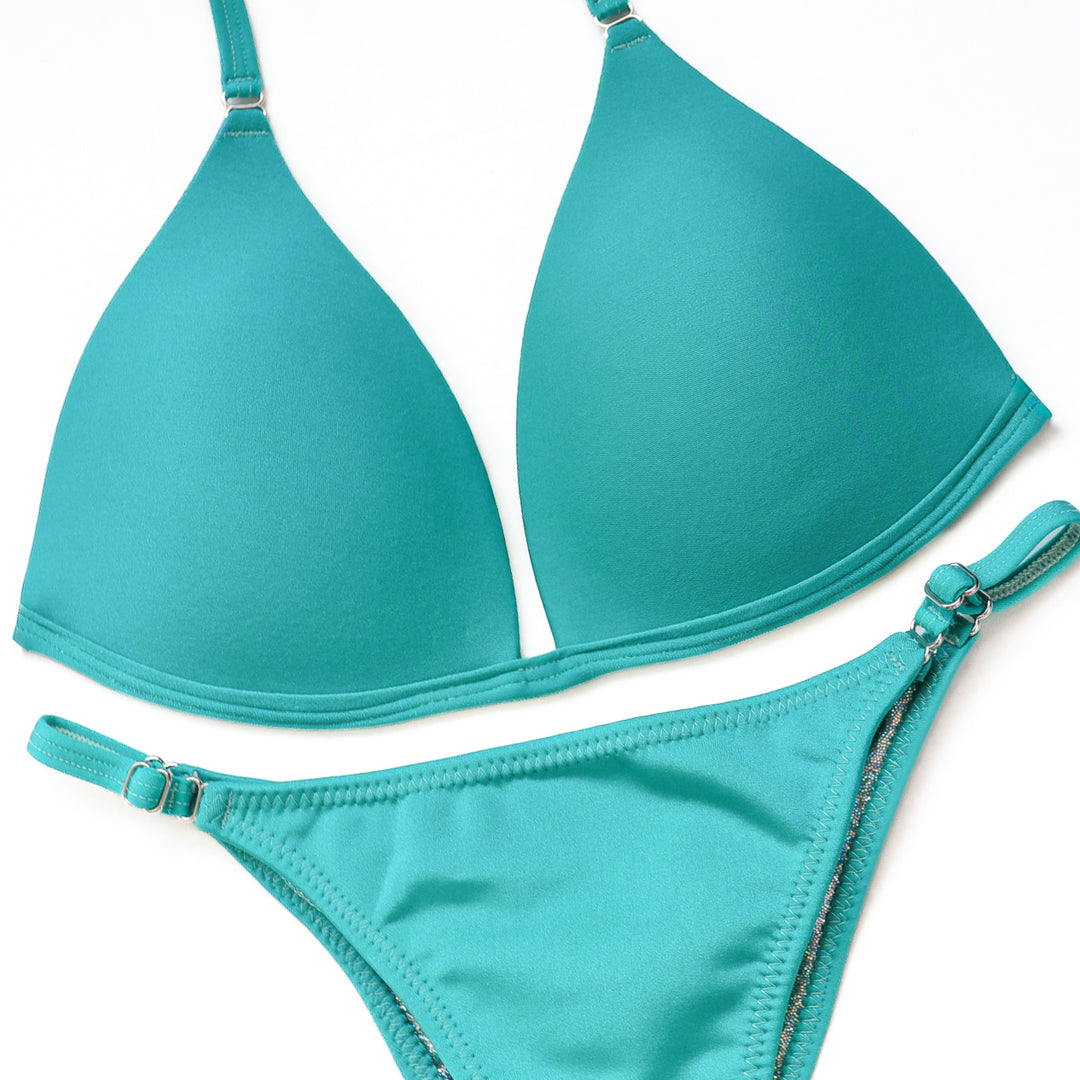 QS ST: Matte Aqua Fit Model Suit. Medium Molded/Fit Model 1.