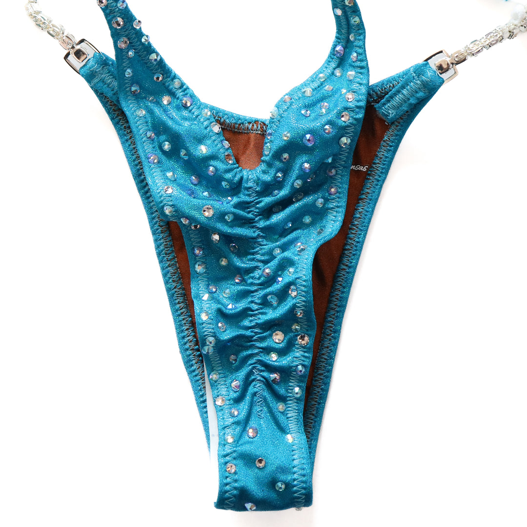 QS ST: Ice Queen Turquoise Radiance. Large/Pro.