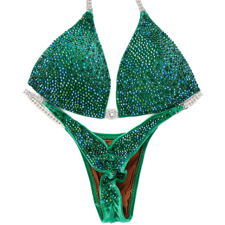 QS ST: Velvet Green Radiance. Medium Molded/Micro.