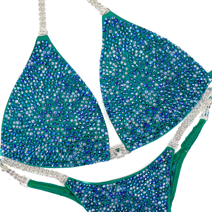 Johanna’s Arnold Green Radiance  Angel Competition BikinisThe best NPC Competition Suits for the Bikini Division, Fit Model Division Suits, and bodybuilding suits.