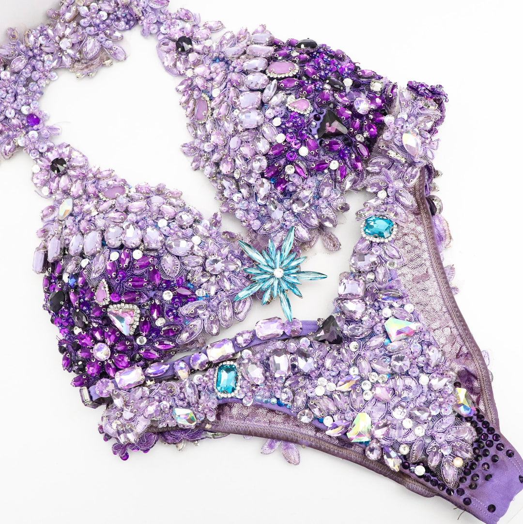 Pre Owned: Lilac Cross Front Couture. Medium Molded/Brazilian.