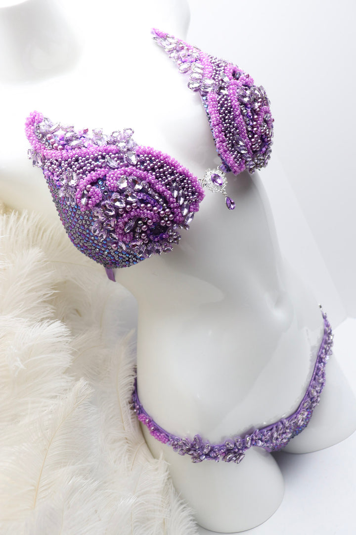 QS ST: Lilac Classic Couture. Medium Molded/Brazilian.