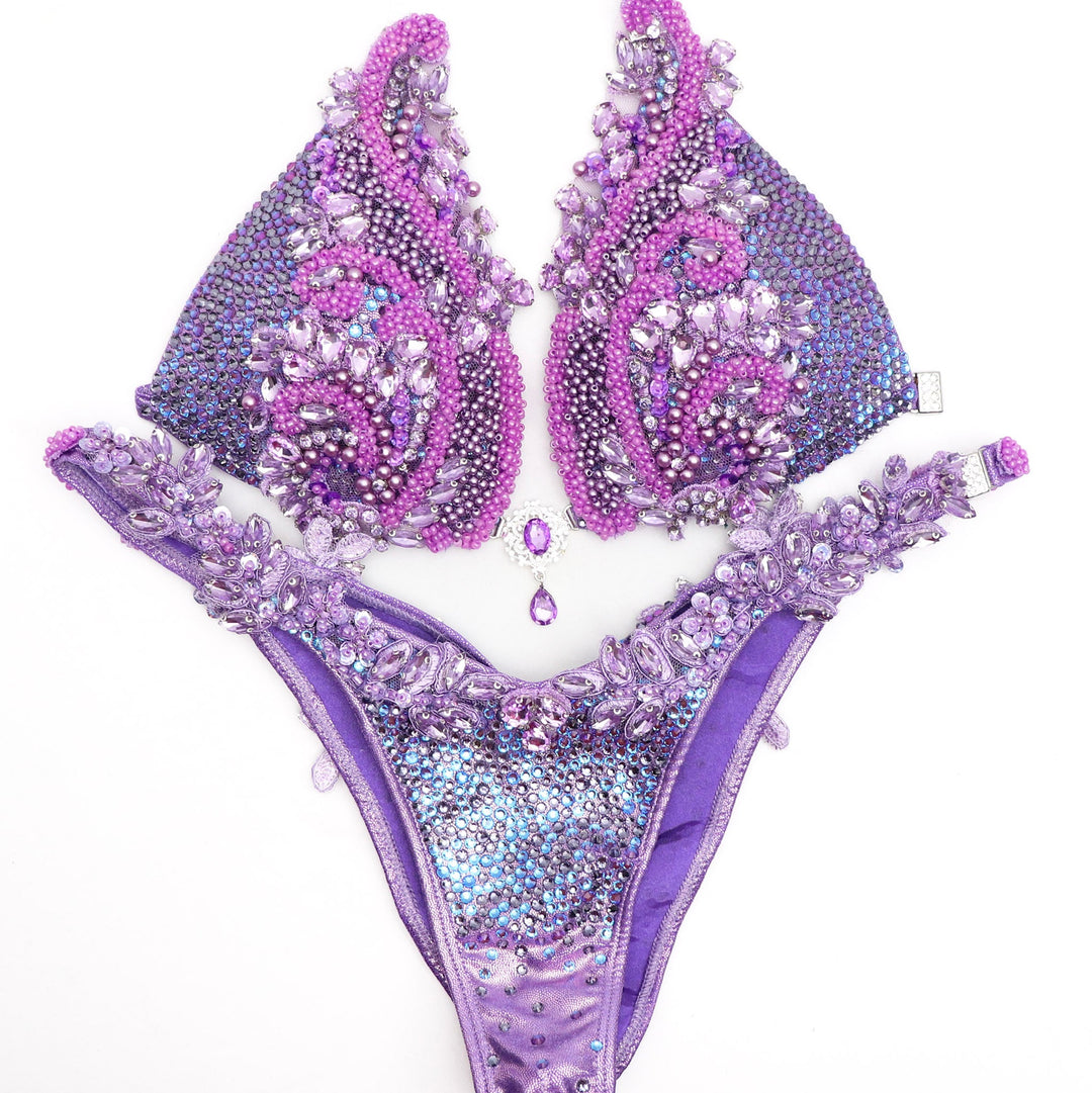 QS ST: Lilac Classic Couture. Medium Molded/Brazilian.